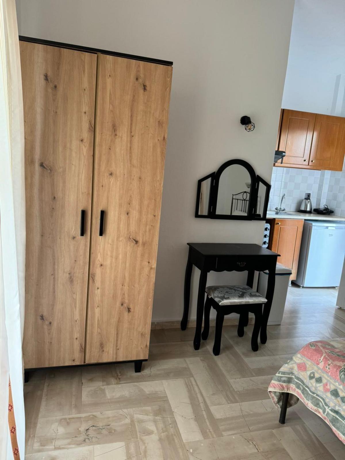 Yiannis Studios Troulos Eksteriør bilde